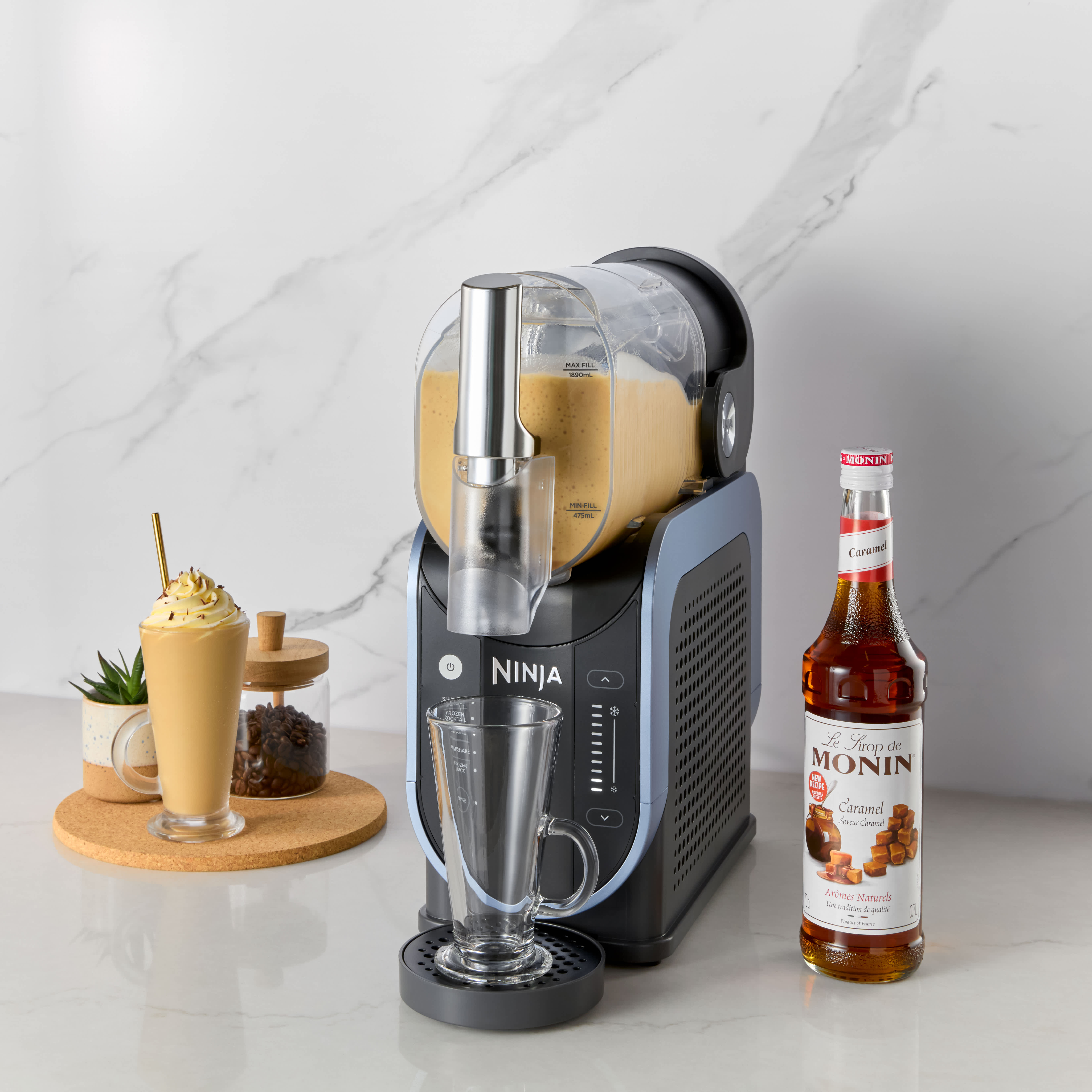 Machine a boissons glacées et granitées NINJA - Slushi FS301EU - Capacité 2,5L - 5 programmes - 800W